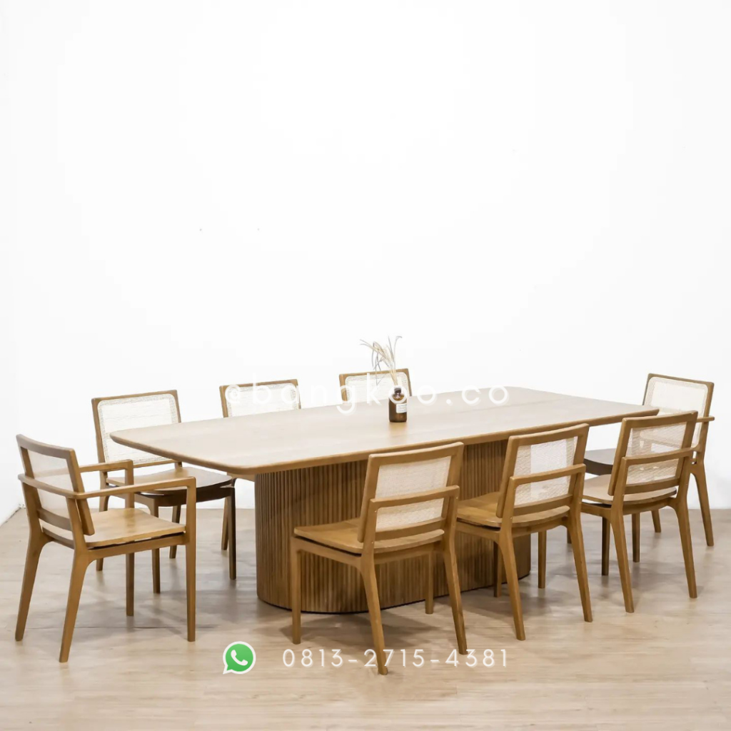 Meja Makan Jati Modern