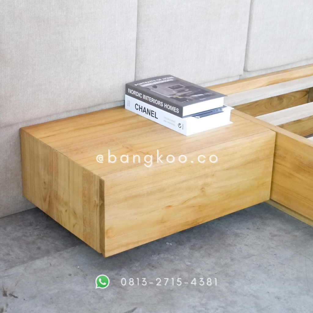 Tempat Tidur Jati Solid Modern