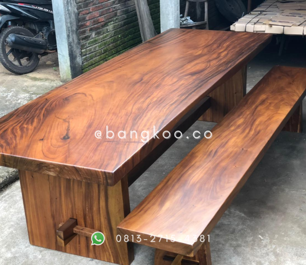 Meja Makan Suar Trembesi