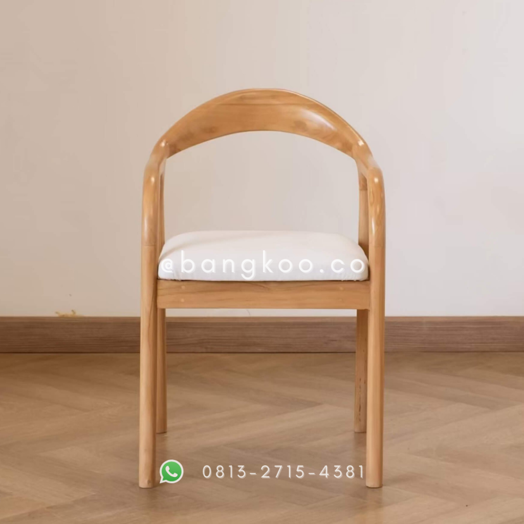 Kursi Makan Jati Lengkung